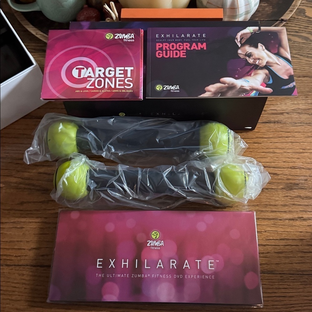 New in Box Zumba Fitness Exhilarate Ultimate Fitness DVD Experience - Picture 3 of 10